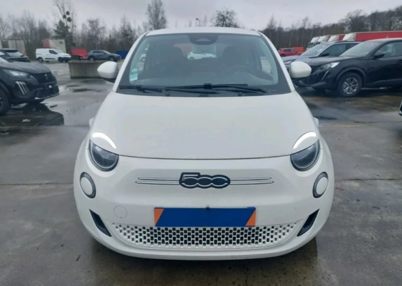 Fiat 500 11 000км, снимка 2 - Автомобили и джипове - 48591461