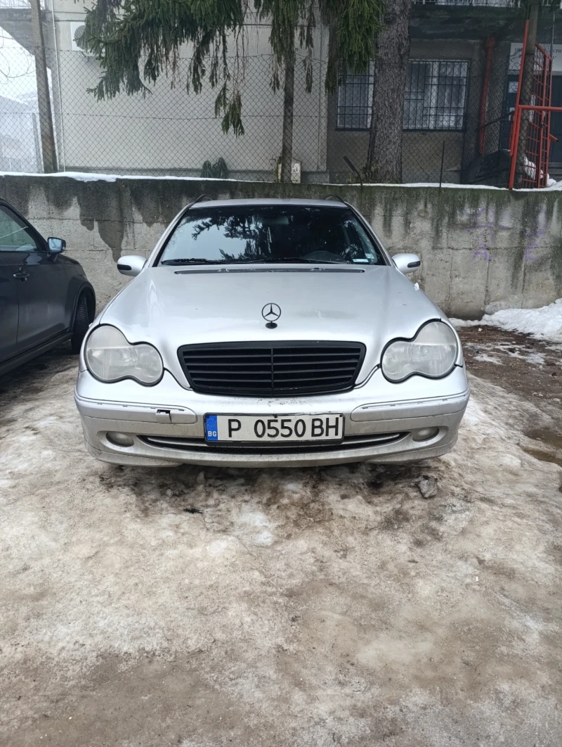 Mercedes-Benz C 220 W203 c220 CDI 143 кс, снимка 1 - Автомобили и джипове - 49311728