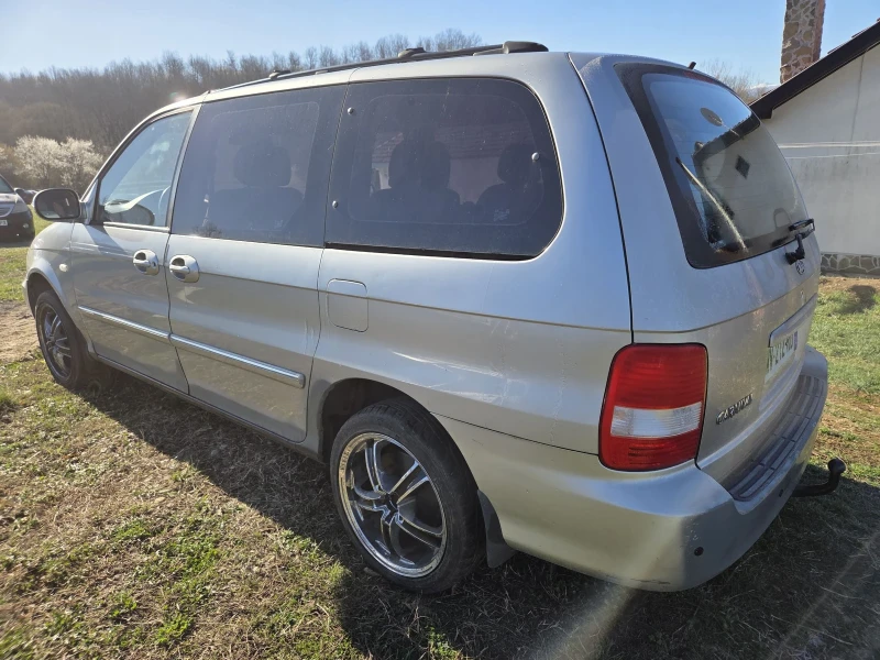 Kia Carnival, снимка 4 - Автомобили и джипове - 49567421