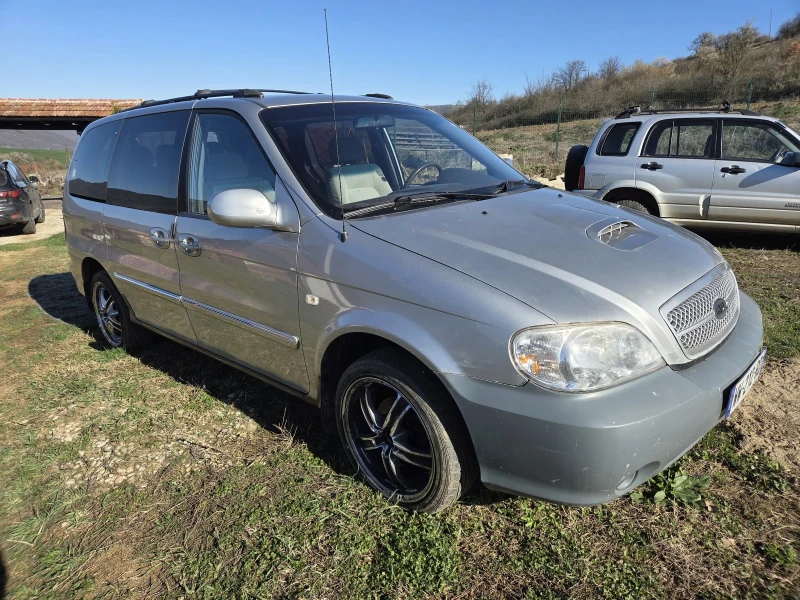 Kia Carnival, снимка 2 - Автомобили и джипове - 49567421