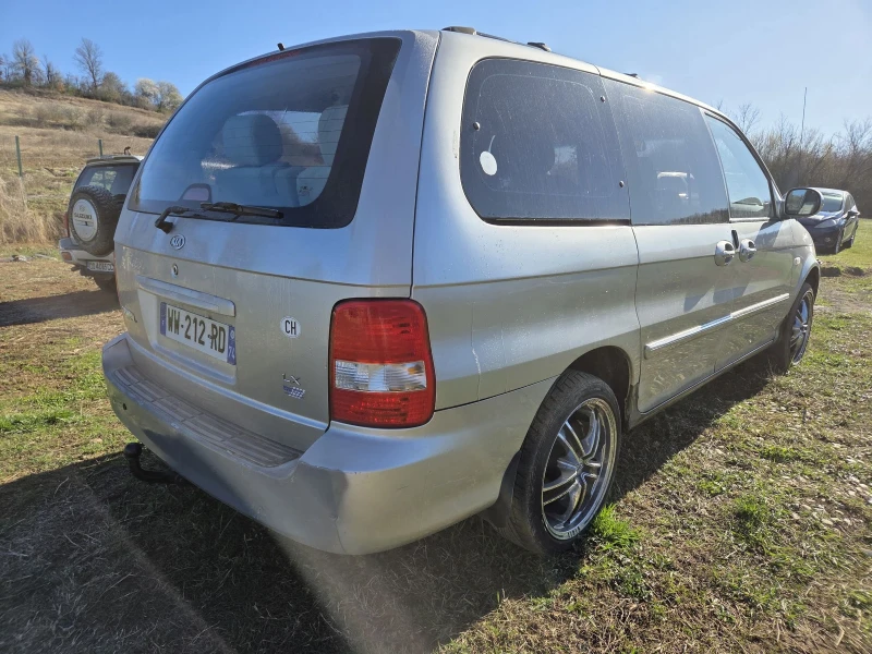 Kia Carnival, снимка 3 - Автомобили и джипове - 49567421