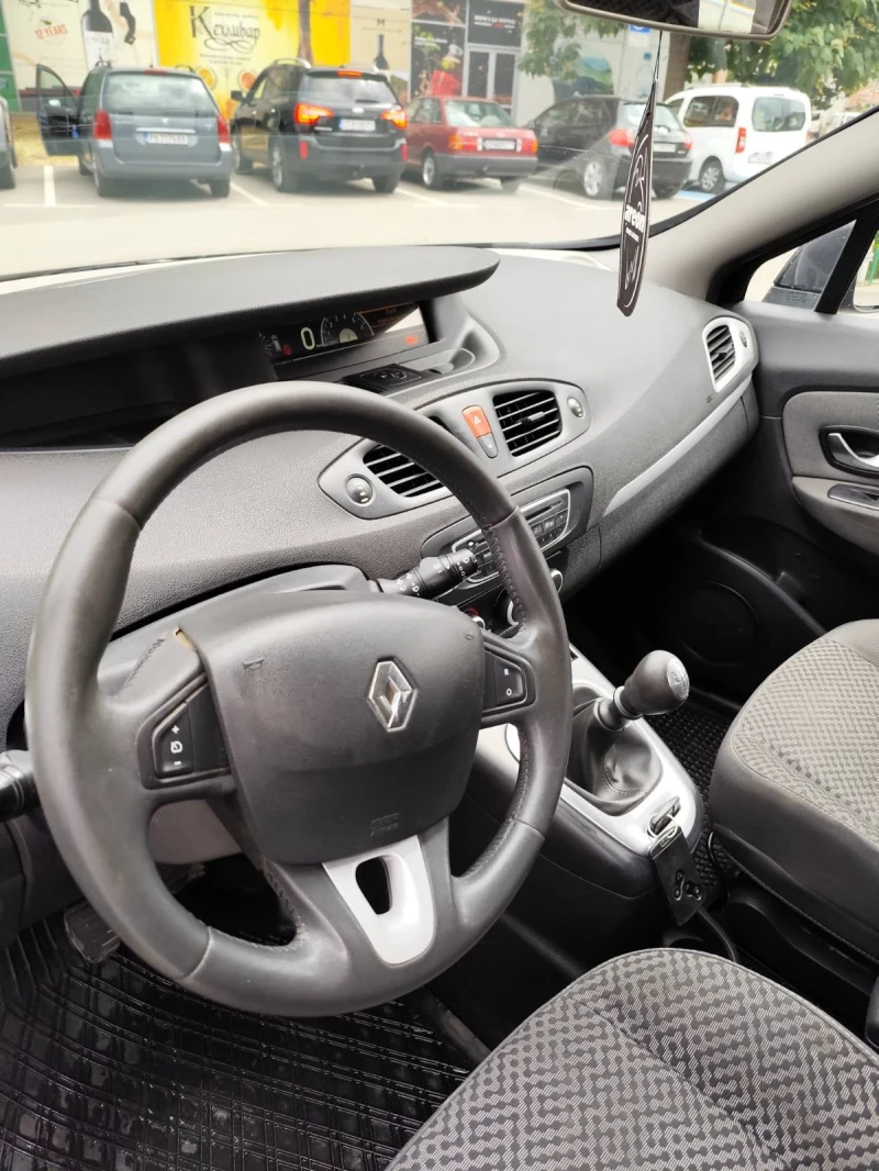 Renault Scenic XMode 1.6газ, снимка 2 - Автомобили и джипове - 52658055