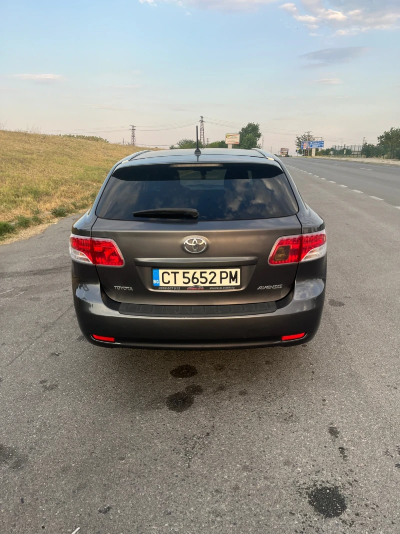 Toyota Avensis 2.0 D4D, снимка 4 - Автомобили и джипове - 52326230
