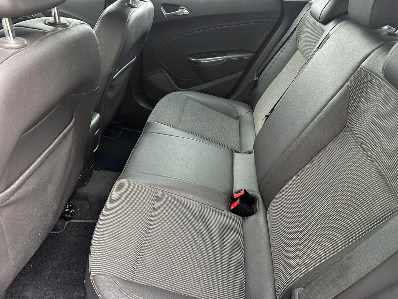 Opel Astra 1, 700CDTI EURO5B , снимка 10 - Автомобили и джипове - 51991902