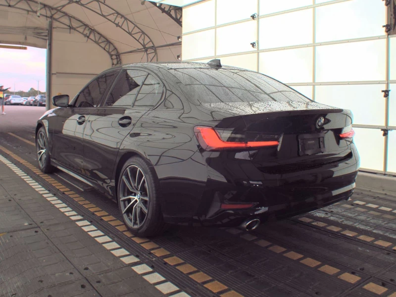 BMW 330 * RWD* PANO* MEMORY* PANO* DIGITAL, снимка 2 - Автомобили и джипове - 52326892