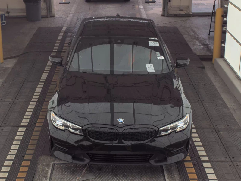 BMW 330 * RWD* PANO* MEMORY* PANO* DIGITAL, снимка 5 - Автомобили и джипове - 52326892