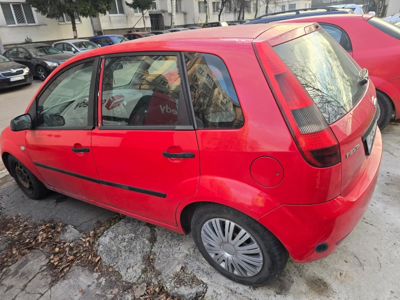 Ford Fiesta 1.4, снимка 3 - Автомобили и джипове - 52987662