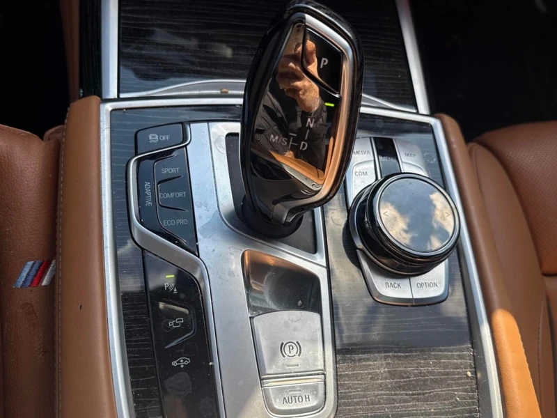 BMW 750 2019 750i XDRIVE * БЕЗ ПЪРВОНАЧАЛНА ВНОСКА, снимка 14 - Автомобили и джипове - 53032516