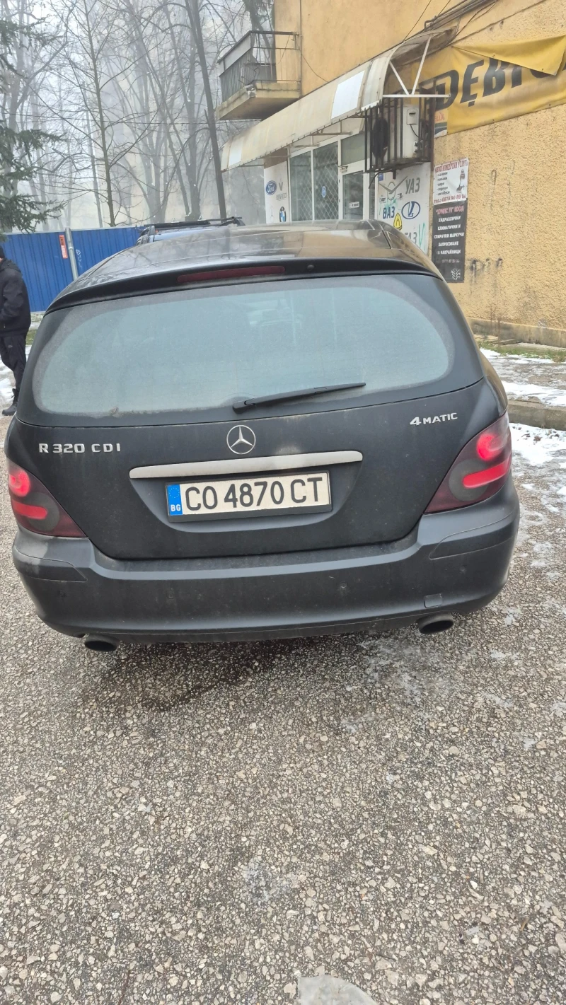 Mercedes-Benz R 320, снимка 5 - Автомобили и джипове - 53196661