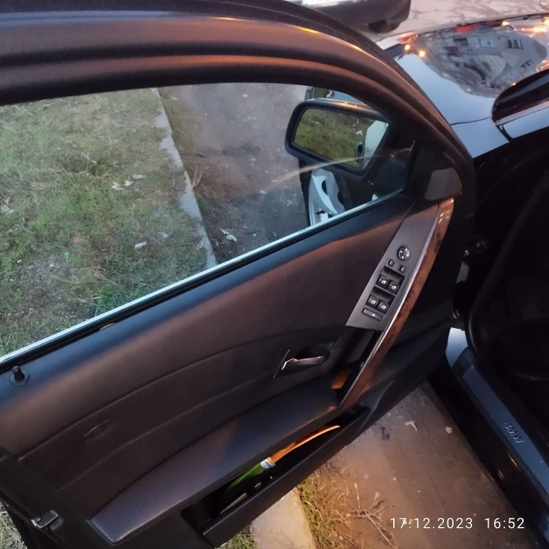 BMW 525 2.5tdi, снимка 9 - Автомобили и джипове - 53403232