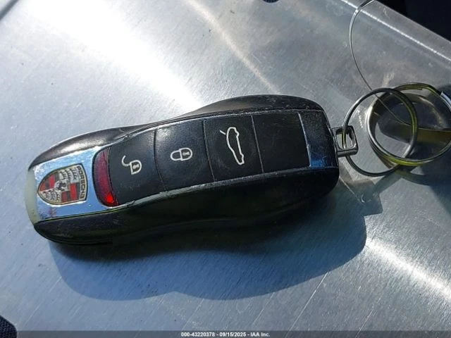 Porsche Panamera 4 2012 - изображение 10