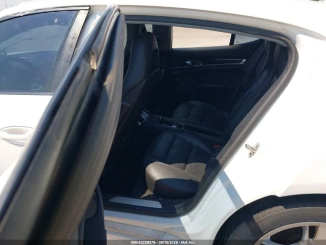 Porsche Panamera 4 2012 - изображение 8