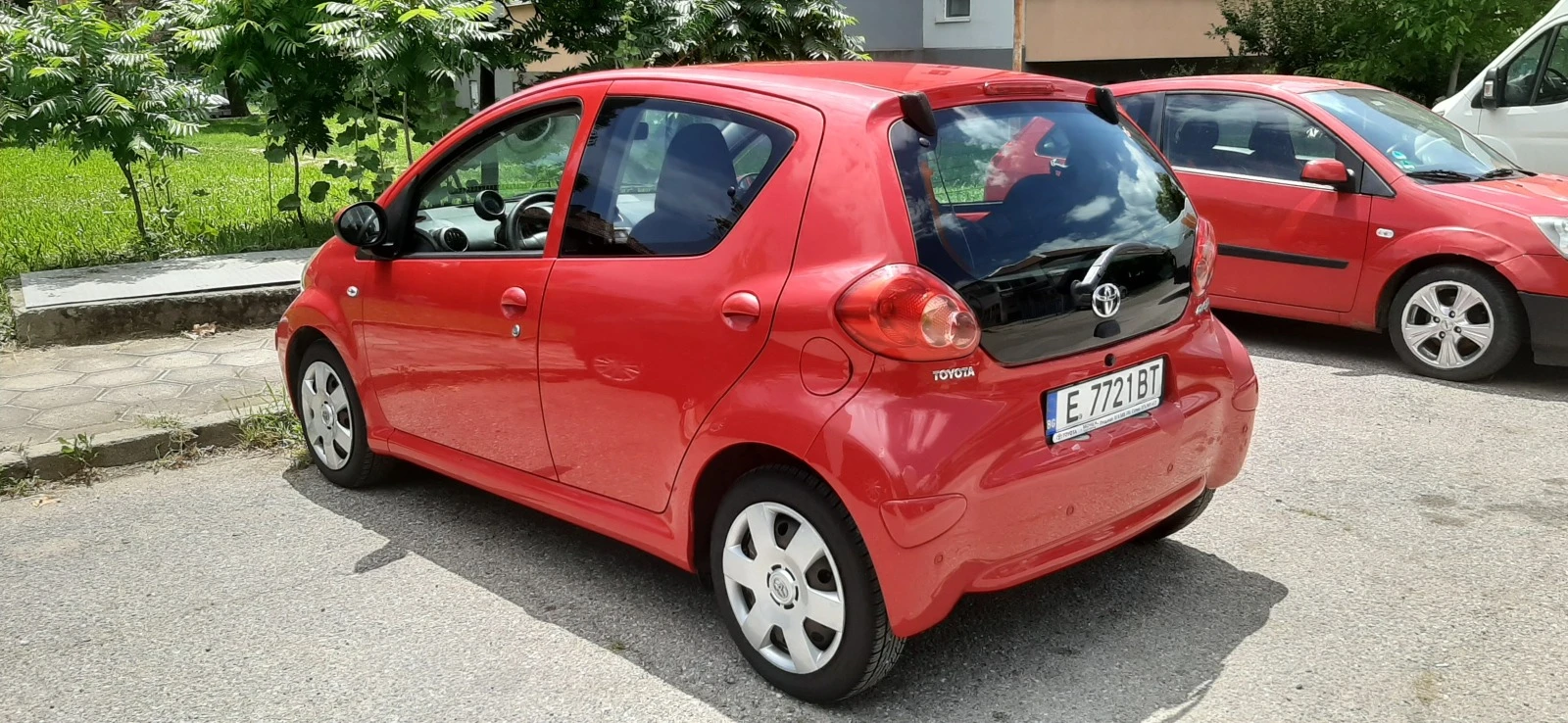 Toyota Aygo 1.0i - изображение 2