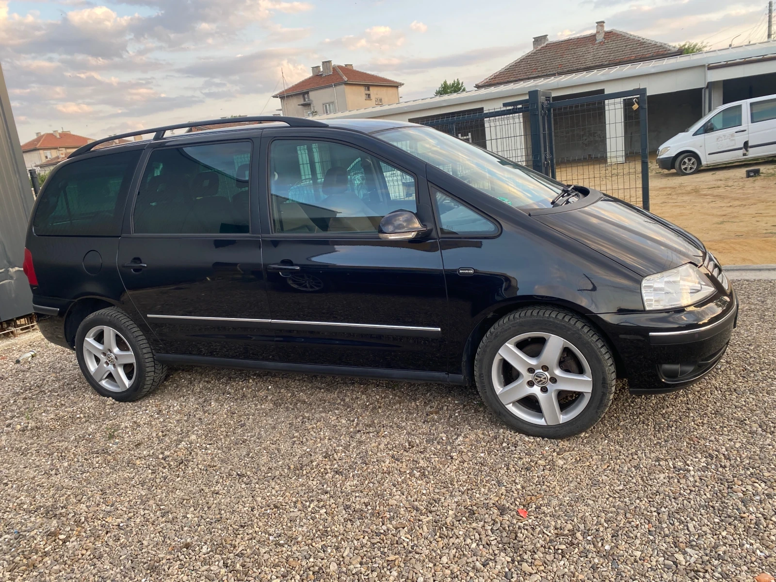 VW Sharan 2.0tdi - изображение 3