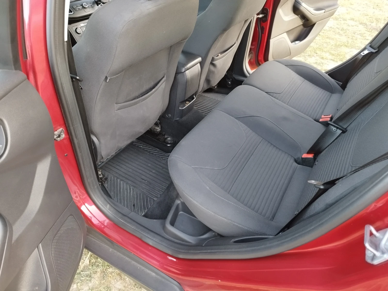 Ford Focus Titanium  | Mobile.bg — изображение 17