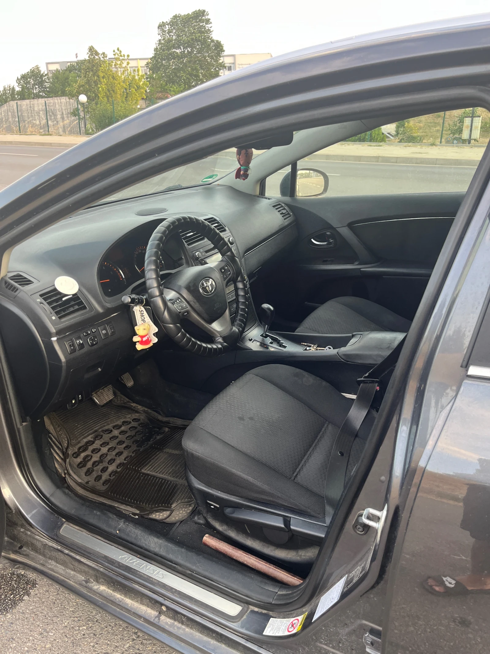 Toyota Avensis 2.2 D4D - изображение 7