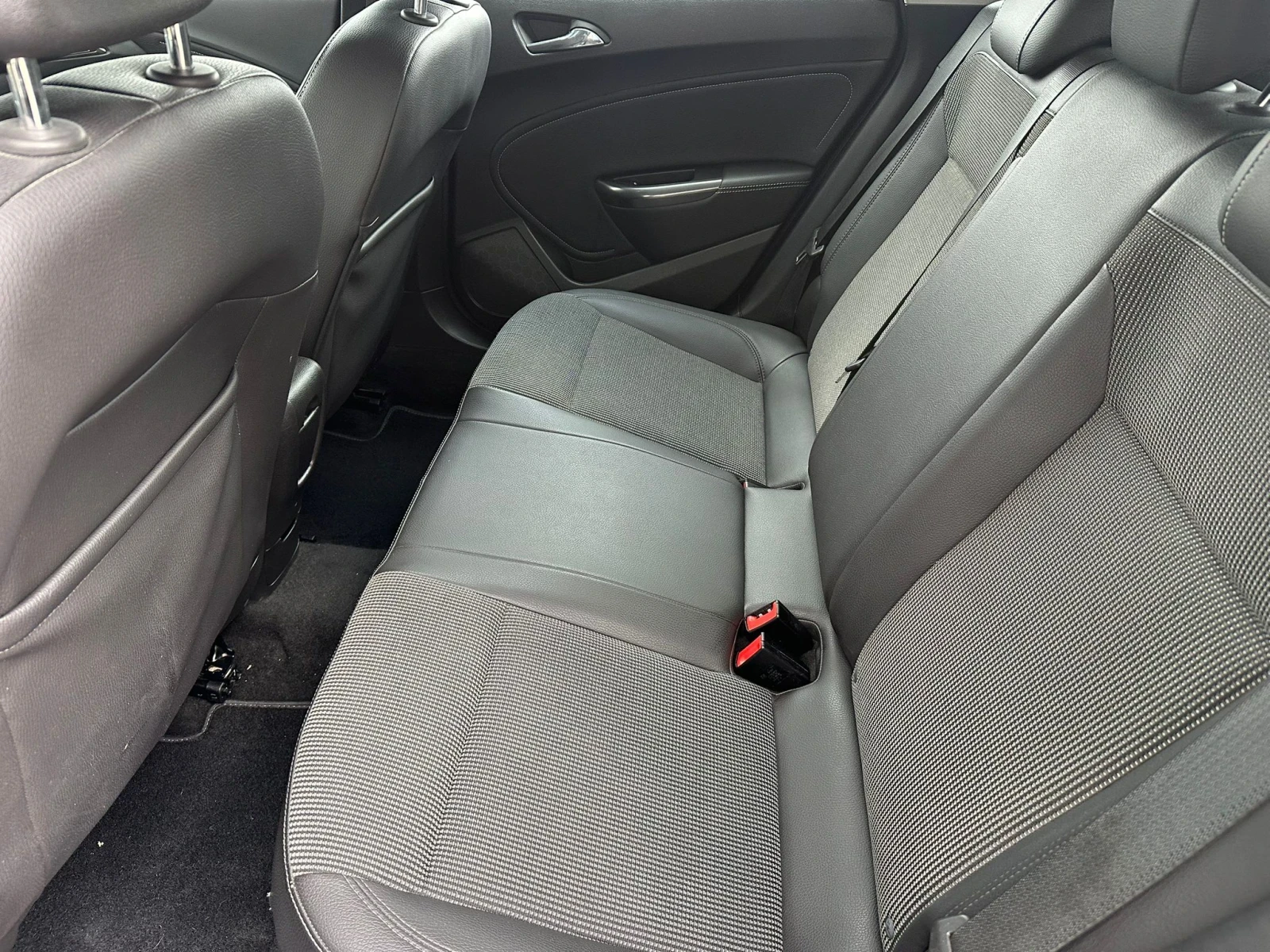 Opel Astra 1, 700CDTI EURO5B  - изображение 10