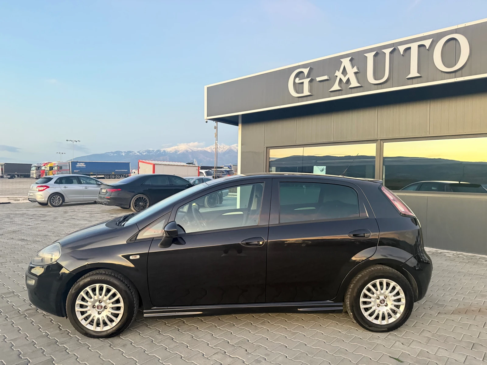 Fiat Punto 1.4i 16v 105 ks EVO !!  - изображение 8