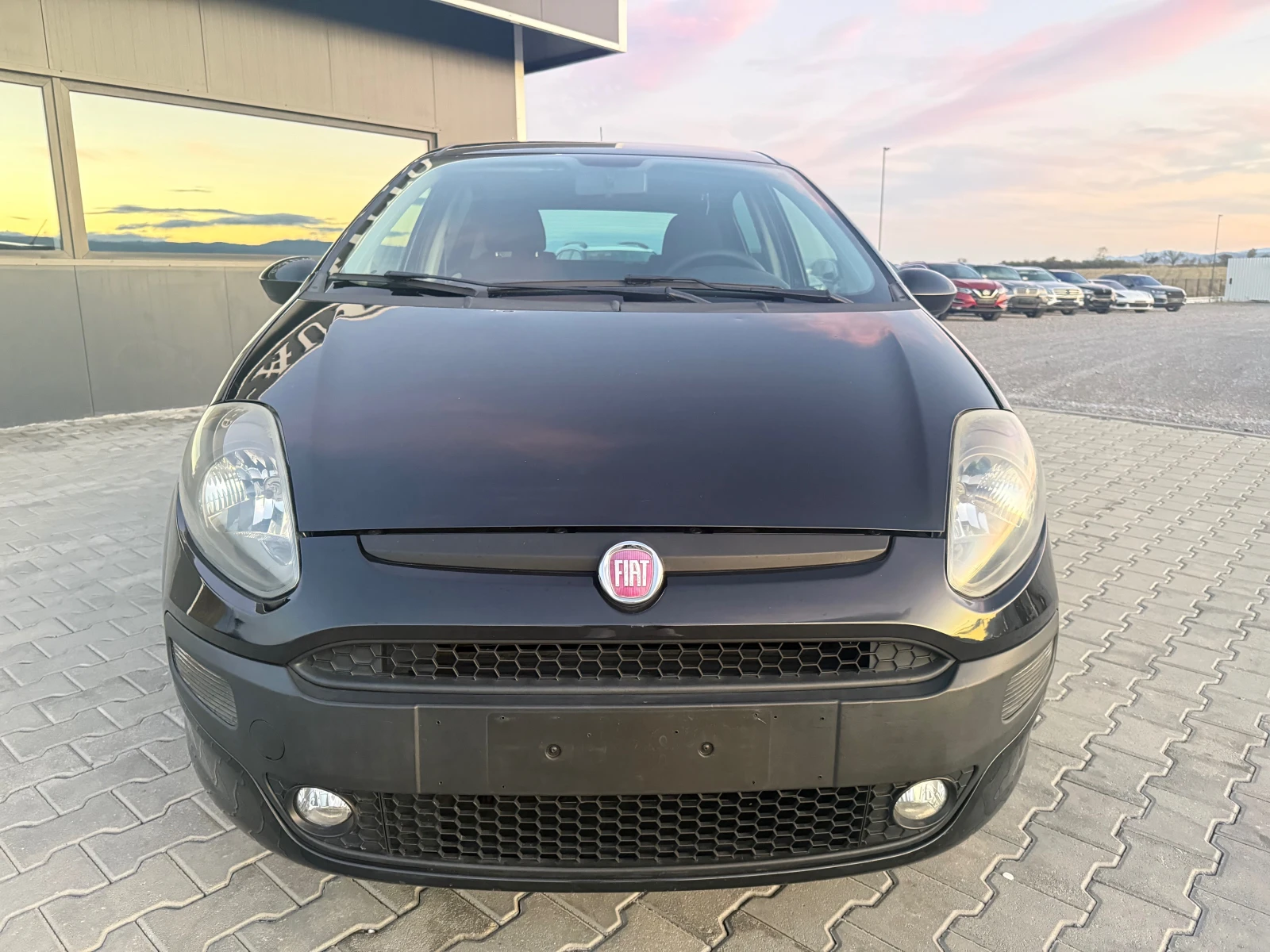 Fiat Punto 1.4i 16v 105 ks EVO !!  - изображение 2