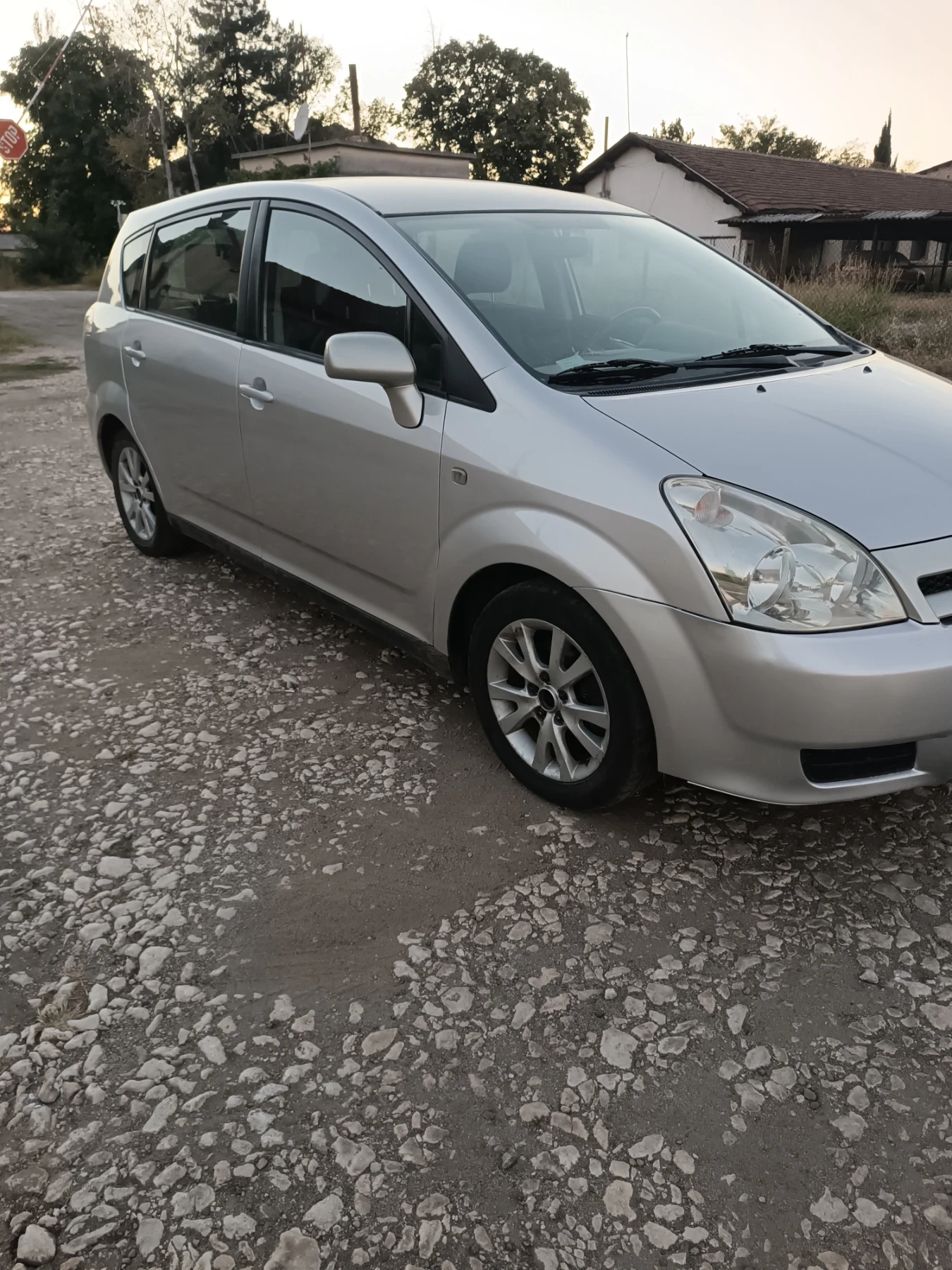 Toyota Corolla verso 2.0  | Mobile.bg   2