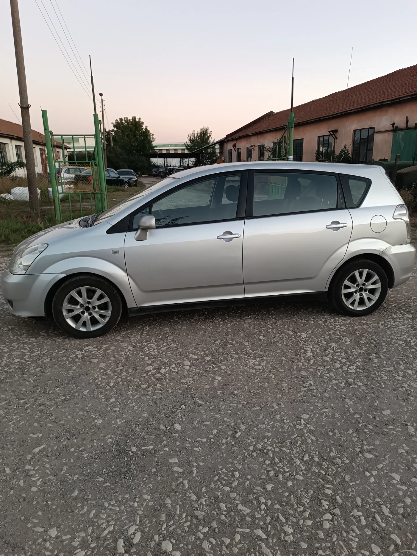 Toyota Corolla verso 2.0  | Mobile.bg   4