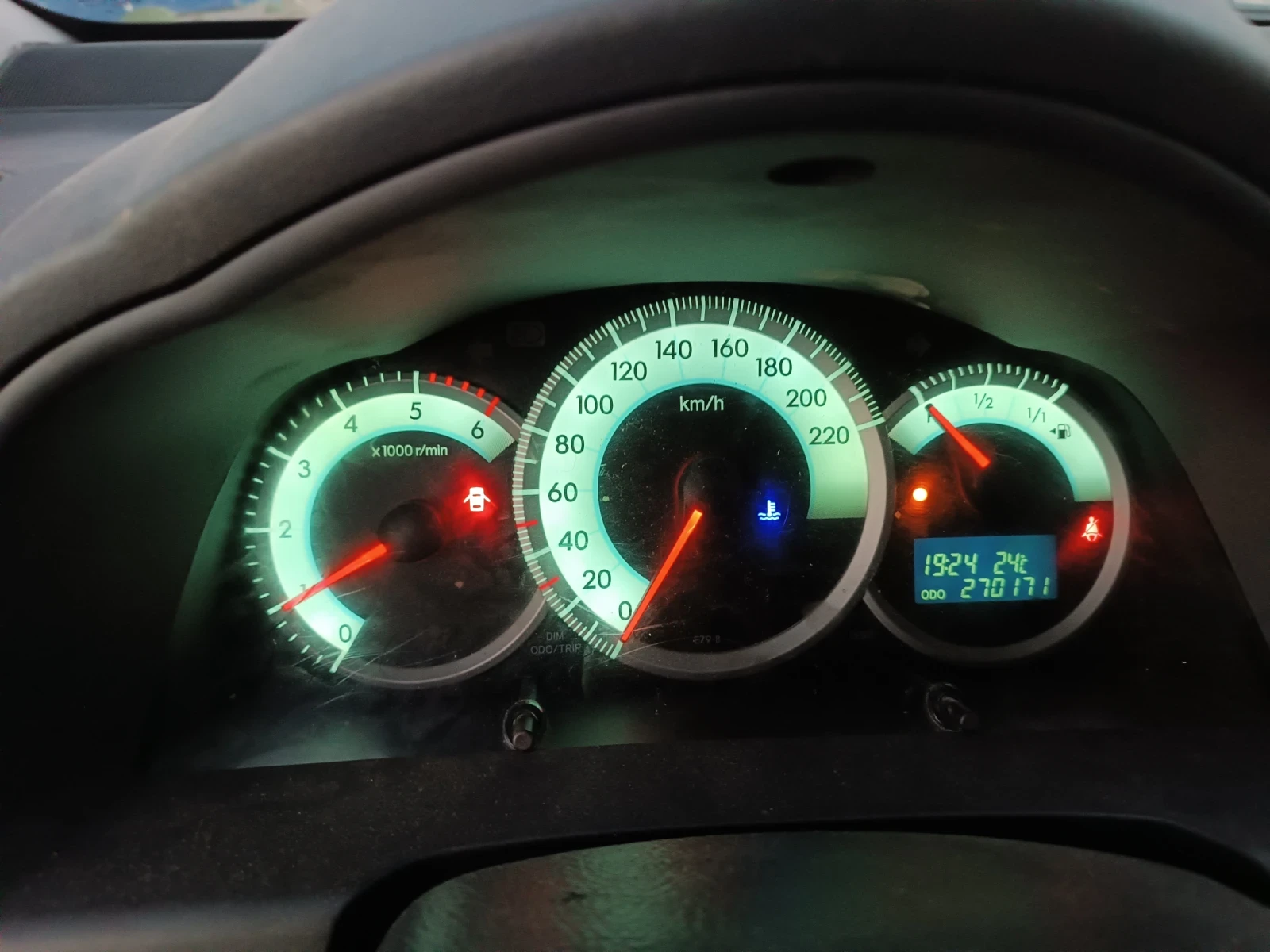 Toyota Corolla verso 2.0  | Mobile.bg   10