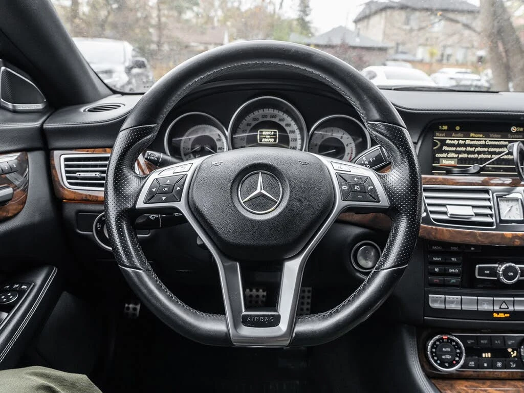 Mercedes-Benz CLS * АВТО КРЕДИТ* ЦЕНА ДО БГ * СЕРВИЗНА ИСТОРИЯ *  - изображение 8