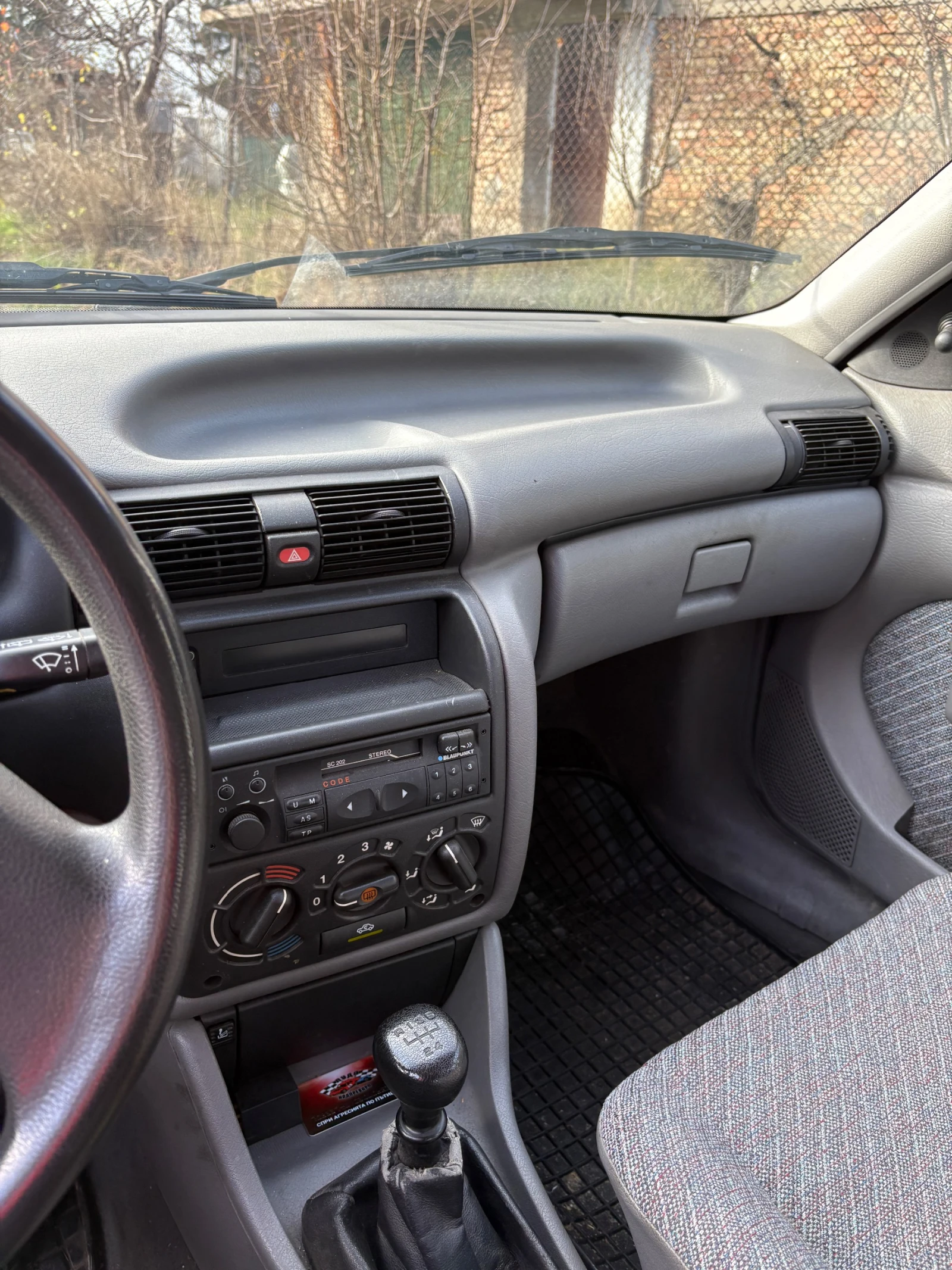 Opel Astra 1.6i mono - изображение 7