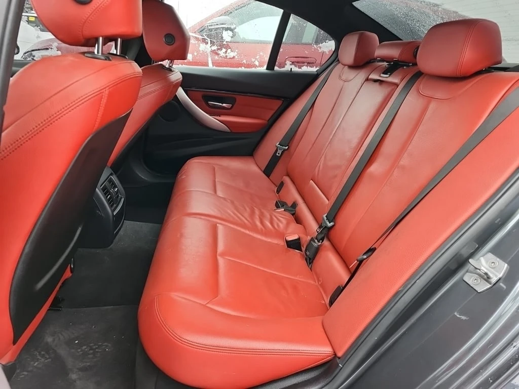 BMW 330 330I XDRIVE  CARFAX | Mobile.bg � ����������� 12