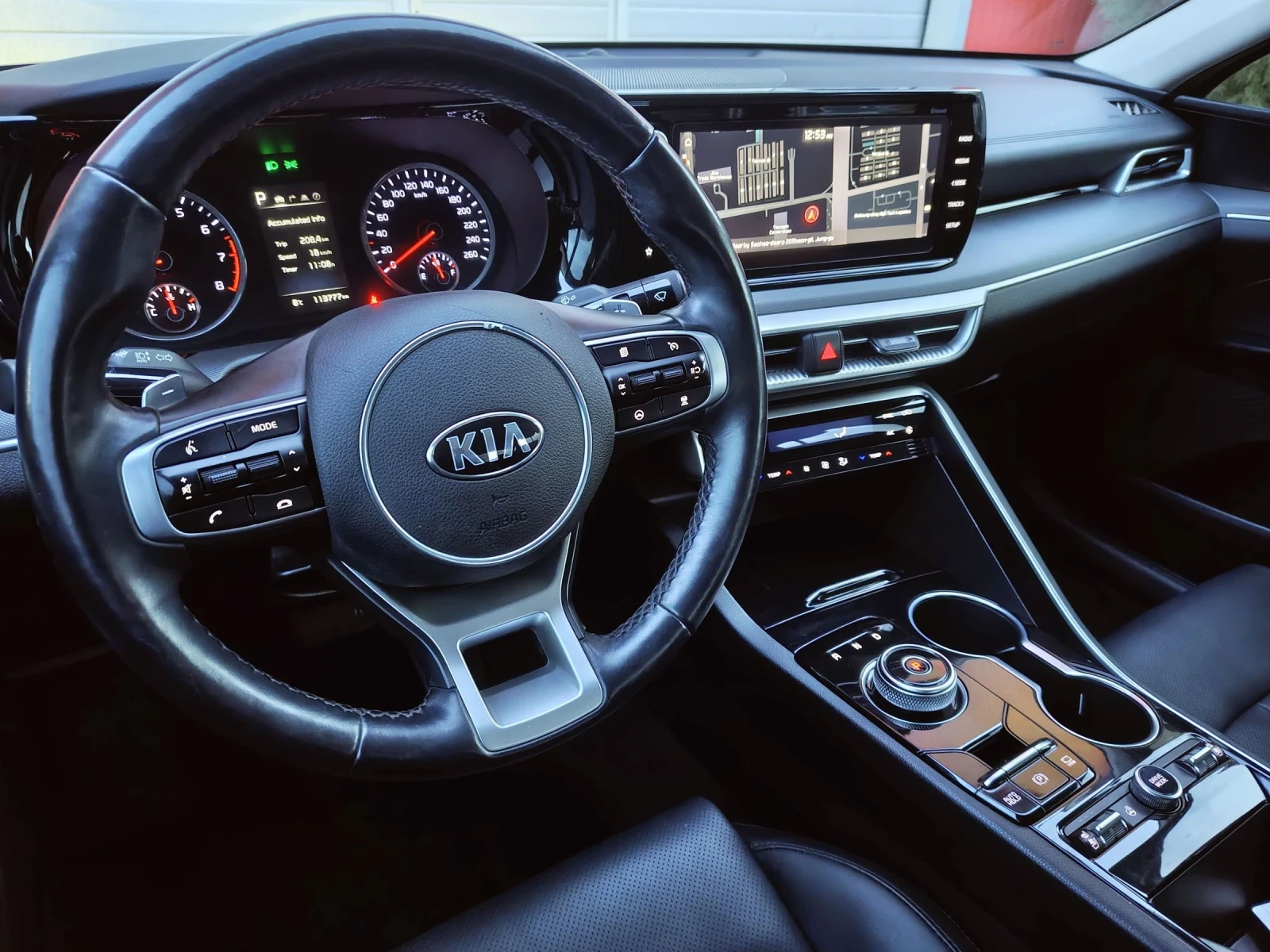 Kia K5 2.0 LPG / TRENDY / ДЖОЙСТИК / ДИСТРОНИК /ОБДУХВАНЕ - изображение 9