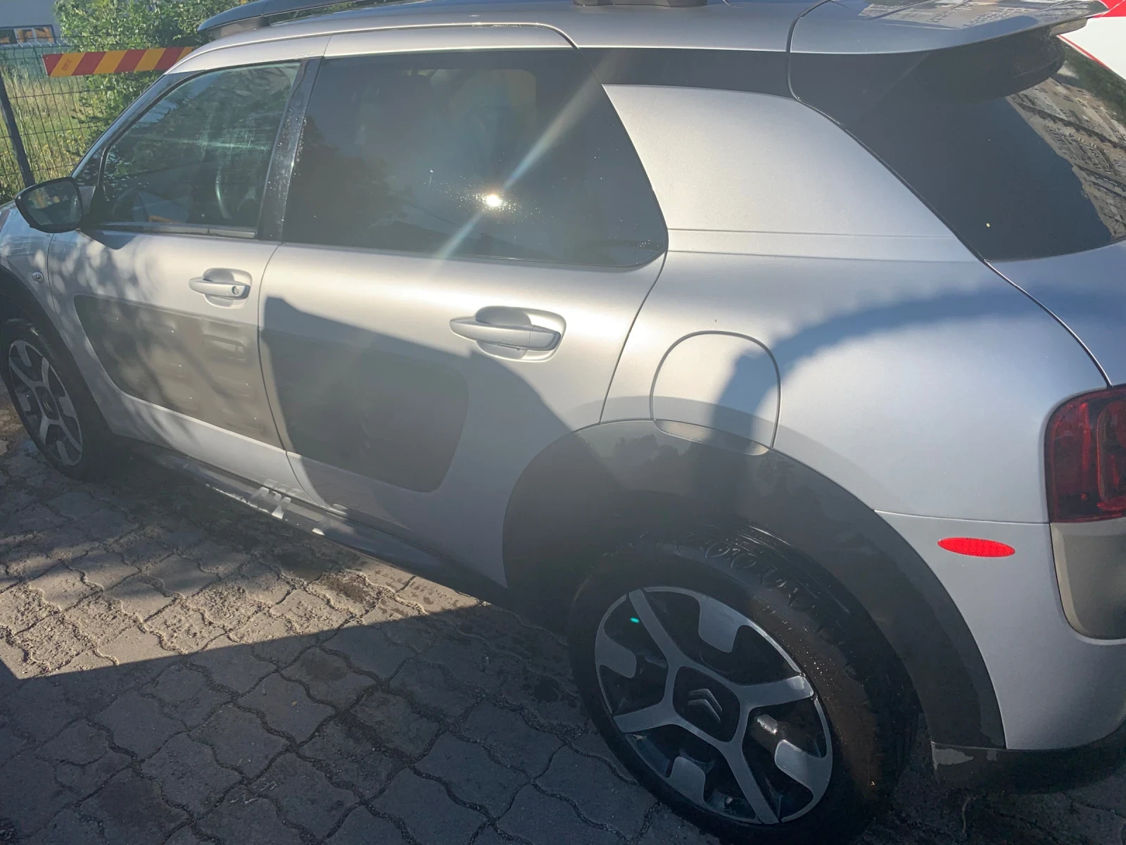 Citroen C4 Cactus, снимка 3 - Автомобили и джипове - 53963009
