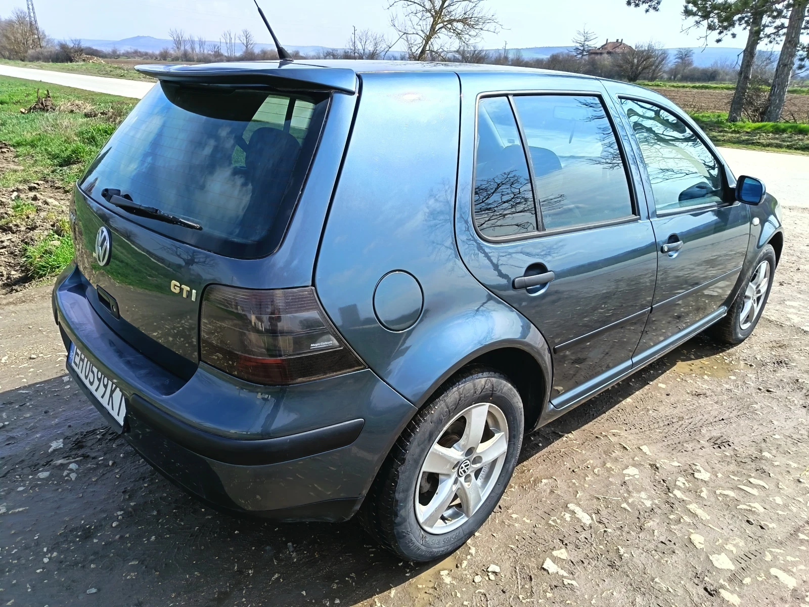 VW Golf, снимка 4 - Автомобили и джипове - 53965466
