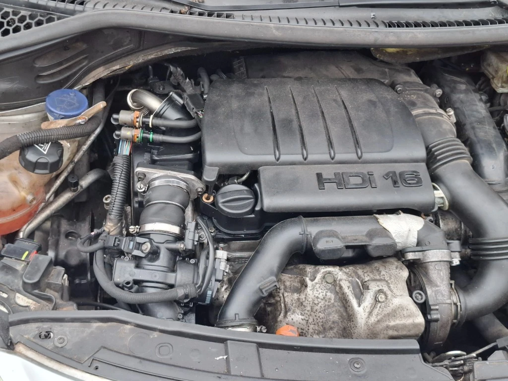 Peugeot 207 1.6 HDI, снимка 10 - Автомобили и джипове - 54030028