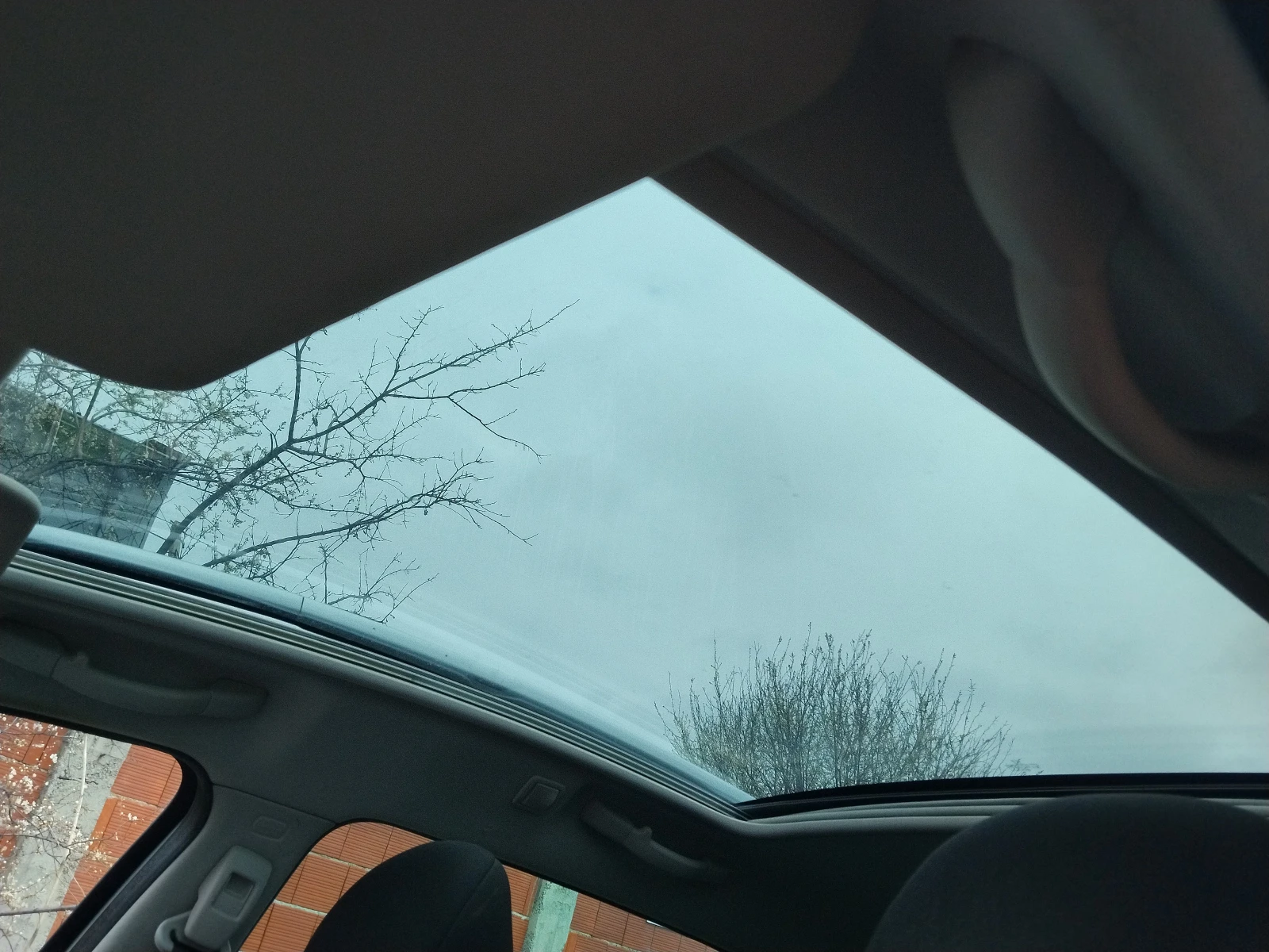 Peugeot 207 1.6 HDI, снимка 8 - Автомобили и джипове - 54030028