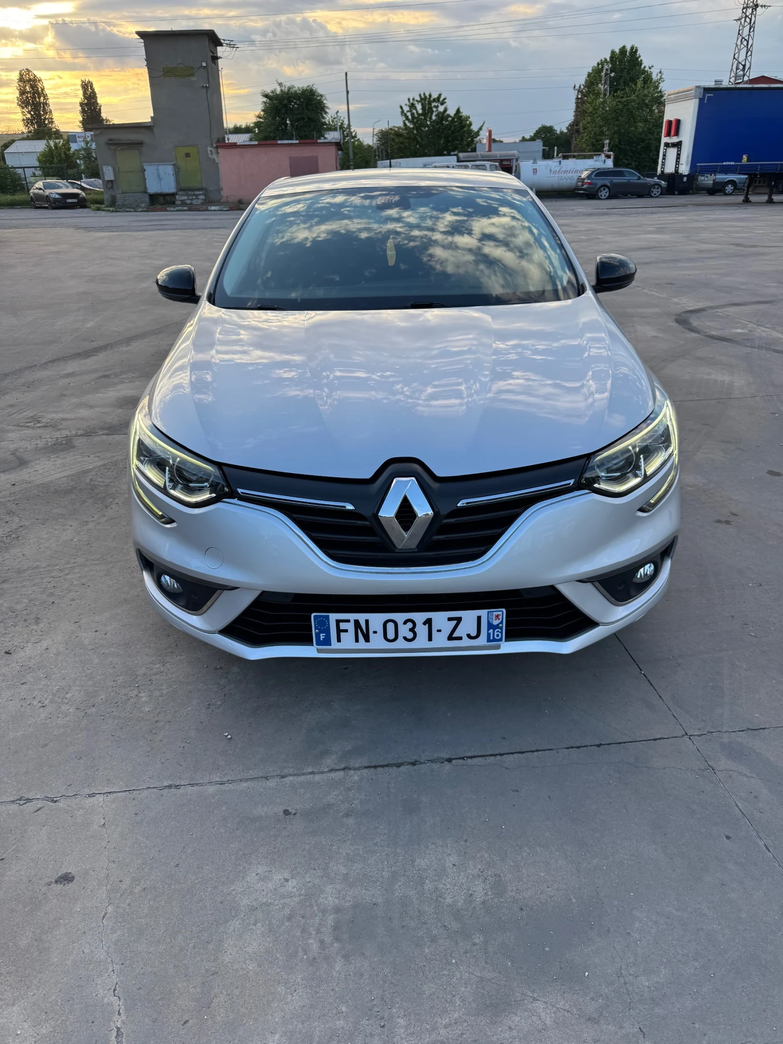 Renault Megane 1.3i LIMITED 