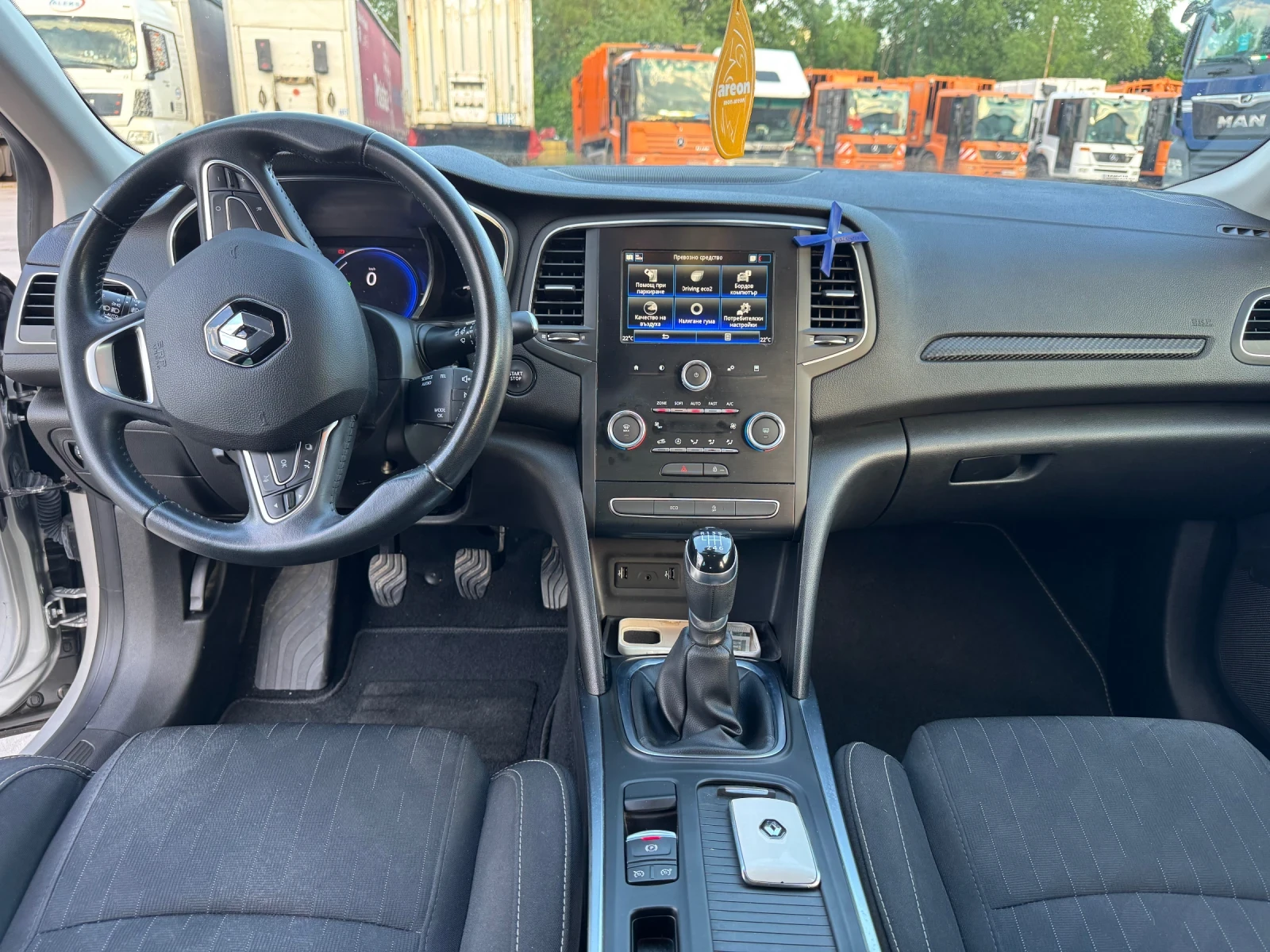 Renault Megane 1.3i LIMITED , снимка 10 - Автомобили и джипове - 54665494