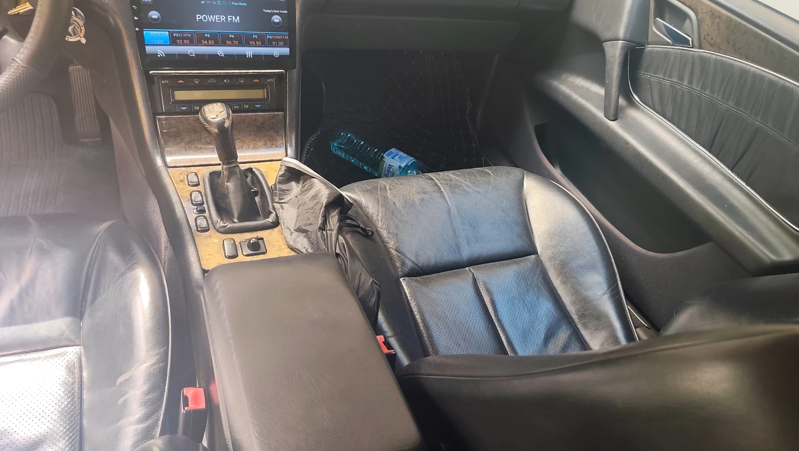 Mercedes-Benz E 220, снимка 10 - Автомобили и джипове - 54930690