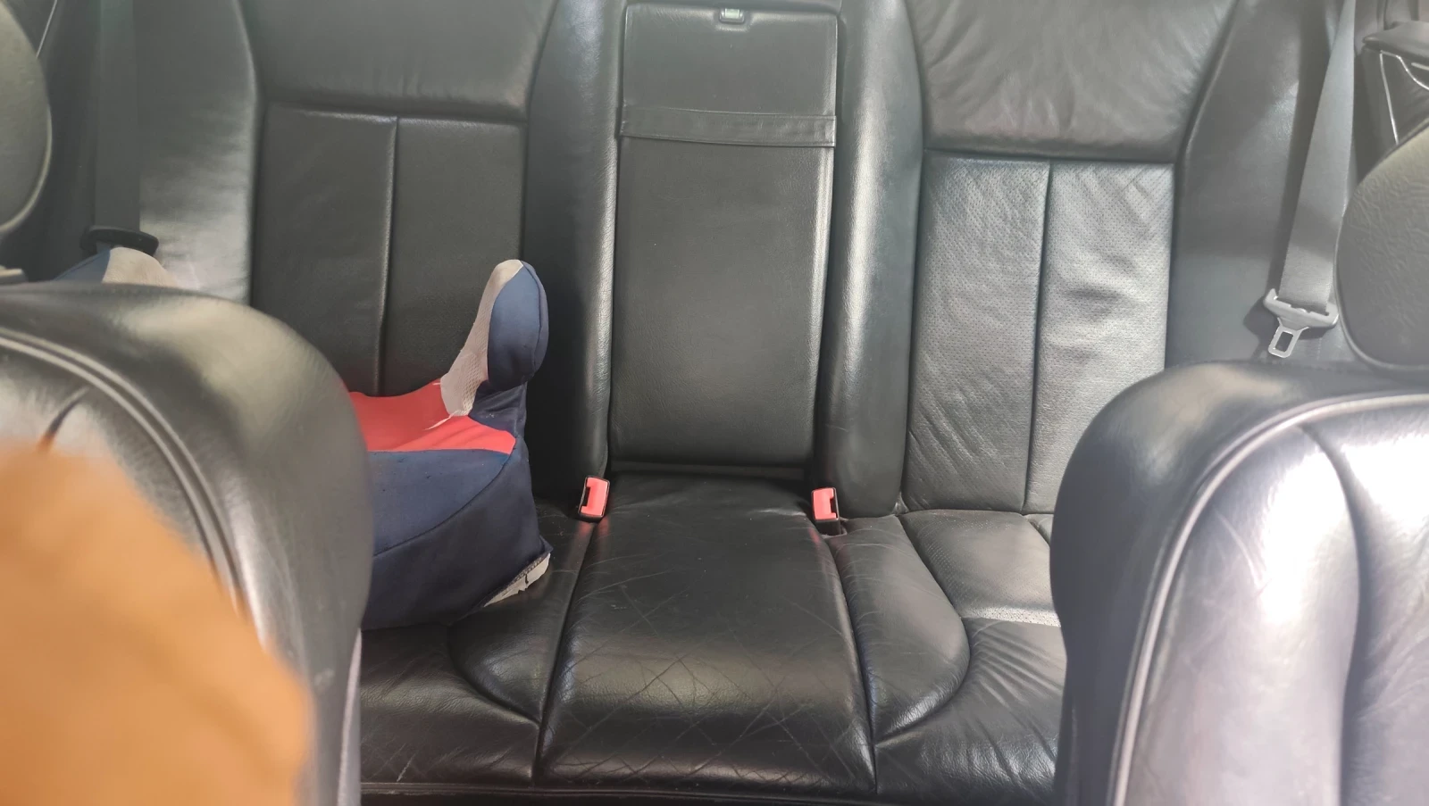 Mercedes-Benz E 220, снимка 8 - Автомобили и джипове - 54930690