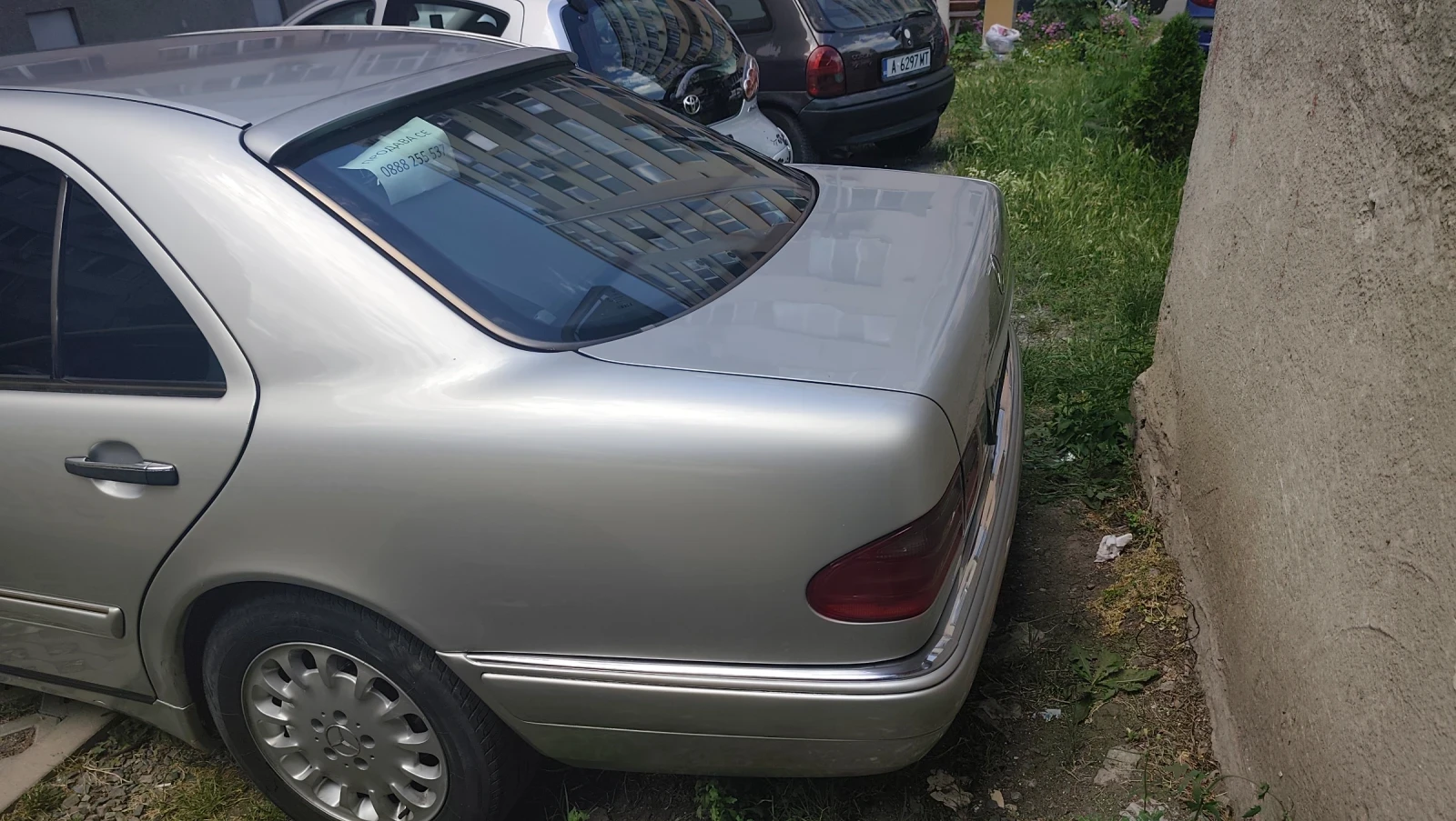 Mercedes-Benz E 220, снимка 6 - Автомобили и джипове - 54930690