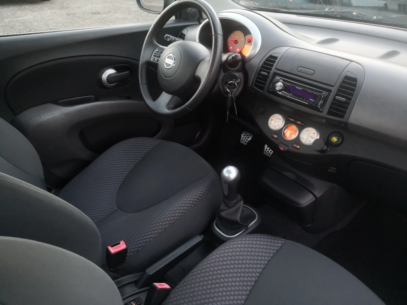 Nissan Micra 1.4i C� Cabrio | Mobile.bg � ����������� 9
