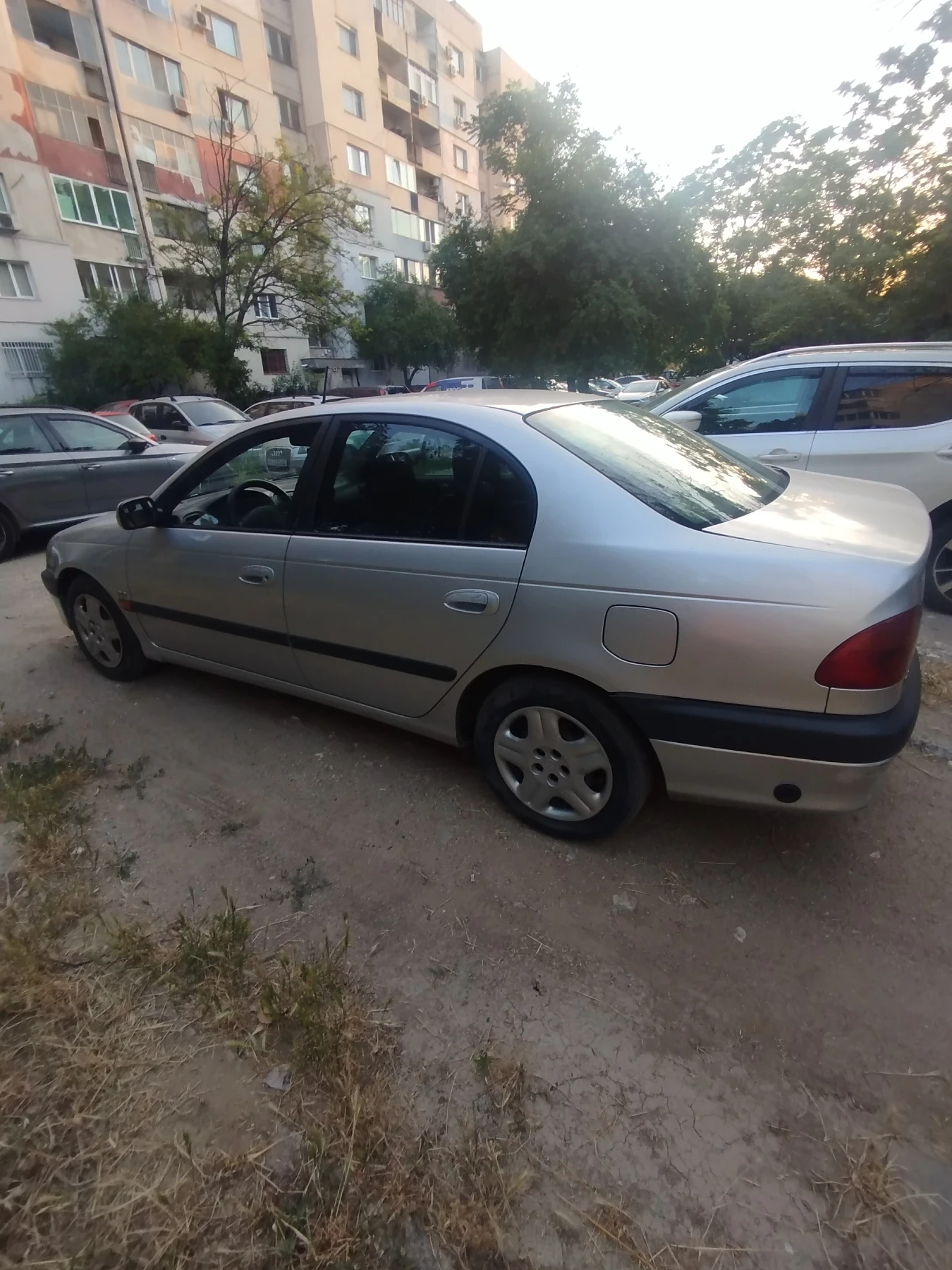 Toyota Avensis, снимка 3 - Автомобили и джипове - 55094866