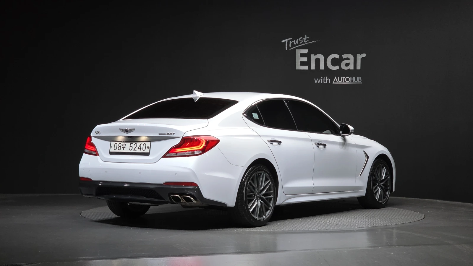 Genesis G70 2.0* BLIND SPOT* ПОДГРЕВ ВОЛАН* КРАЙНА ЦЕНА, снимка 2 - Автомобили и джипове - 55243926