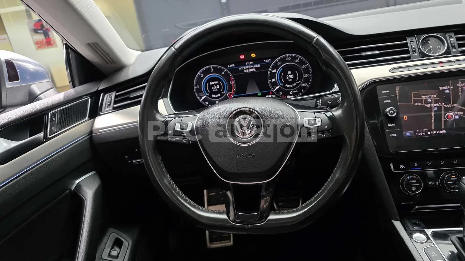 VW Arteon PRESTIGE R-LINE ПОДГРЕВ/ОБДУХВАНЕ/ПАНОРАМА/360CAM, снимка 12 - Автомобили и джипове - 55299639
