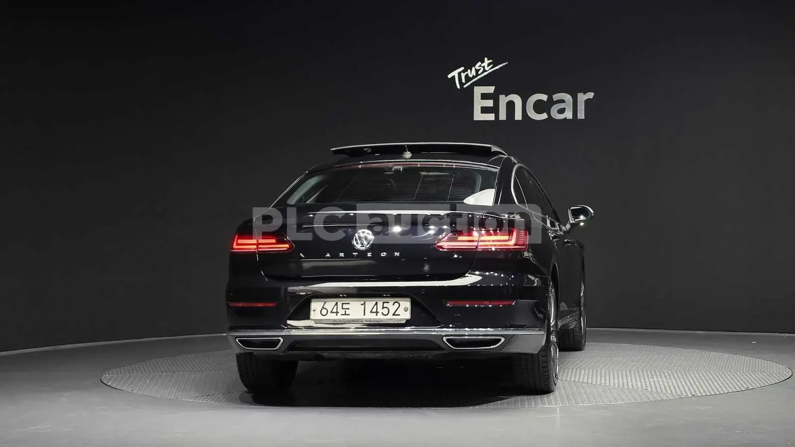 VW Arteon PRESTIGE R-LINE ПОДГРЕВ/ОБДУХВАНЕ/ПАНОРАМА/360CAM, снимка 4 - Автомобили и джипове - 55299639