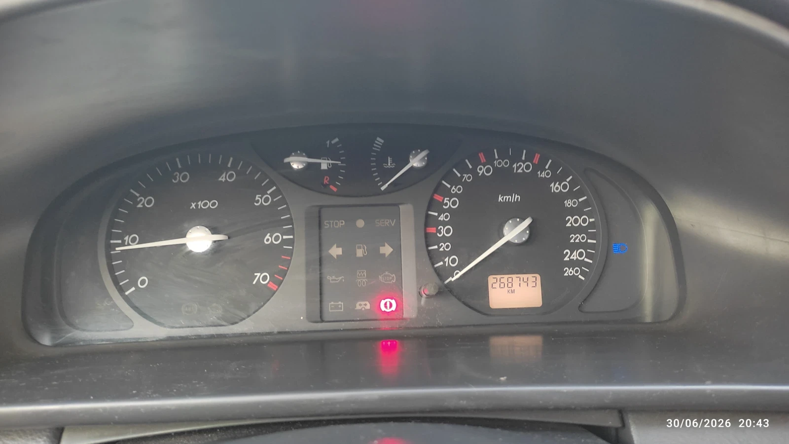 Renault Laguna 1, 8 16v Газ/Бензин, снимка 8 - Автомобили и джипове - 55606856