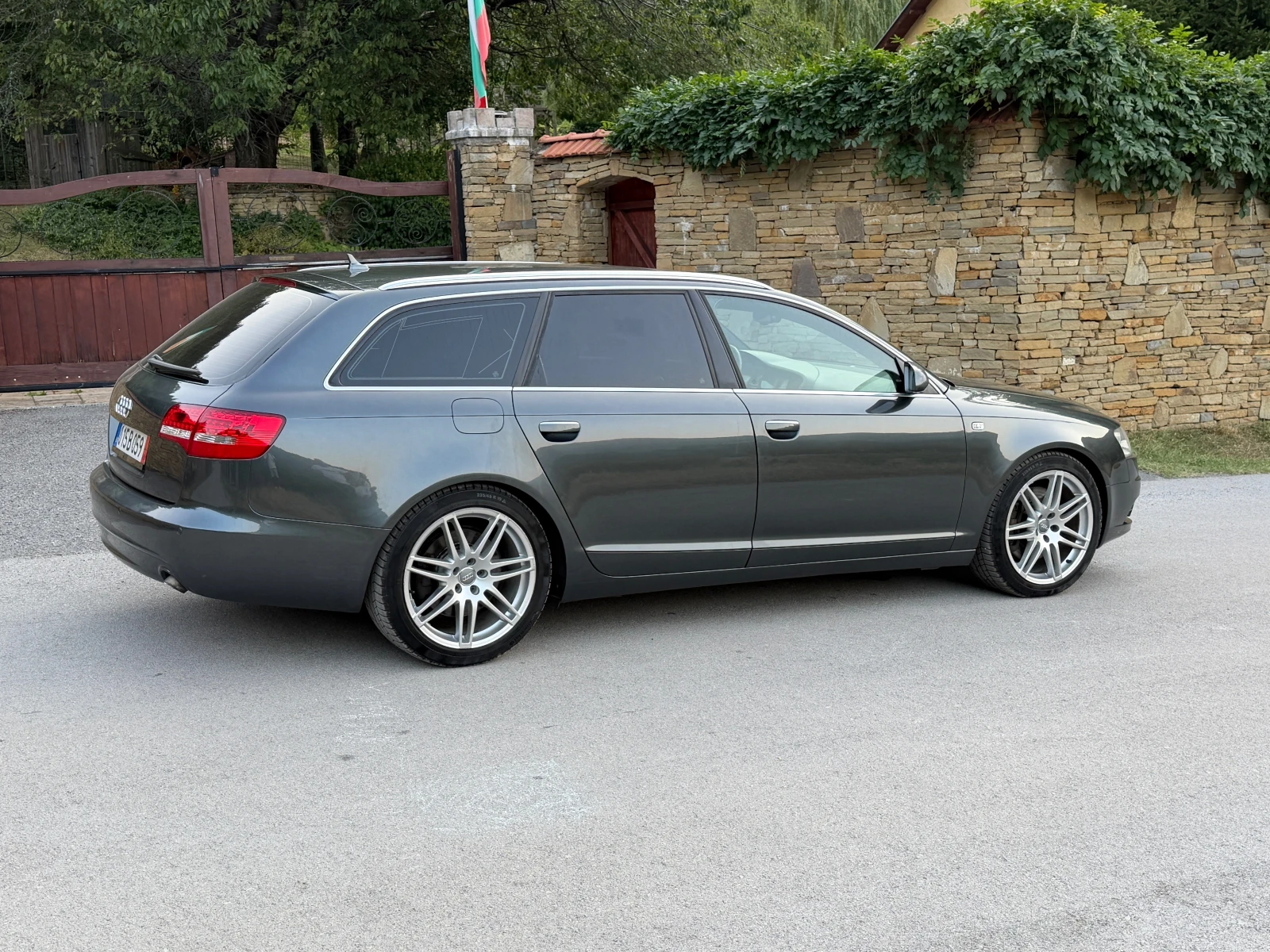 Audi A6 3.0Д Швейцария, снимка 3 - Автомобили и джипове - 55658433