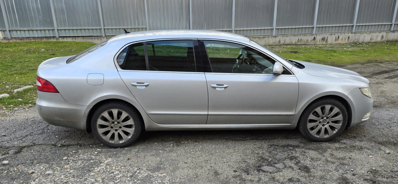 Skoda Superb Elegance, снимка 3 - Автомобили и джипове - 56078384