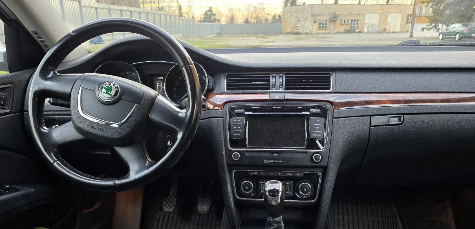 Skoda Superb Elegance, снимка 5 - Автомобили и джипове - 56078384