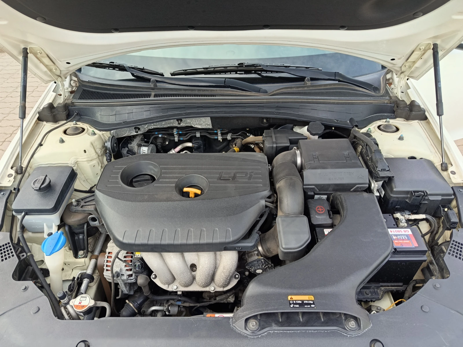 Kia K5 2.0 Lpg, снимка 15 - Автомобили и джипове - 56094070