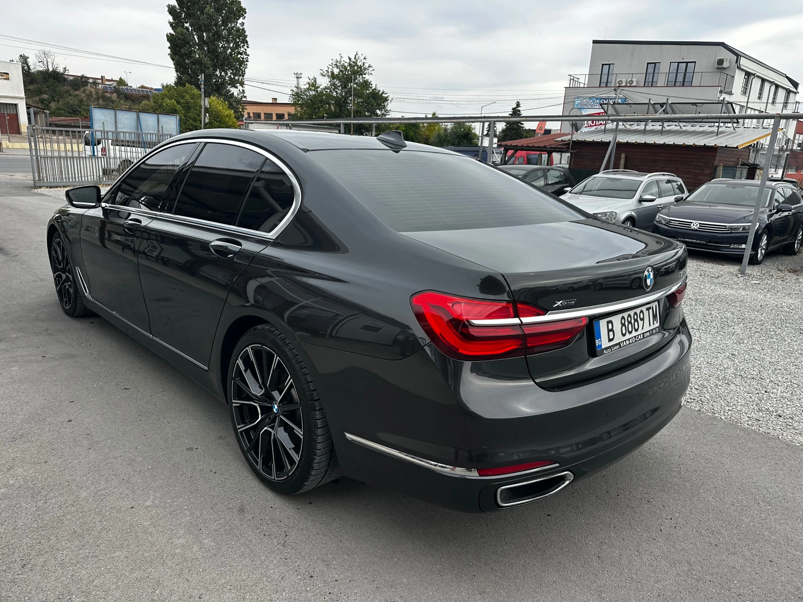 BMW 730 D 265к.с X- Drive* Massage* Обдухване* DigitalKey, снимка 3 - Автомобили и джипове - 56223780